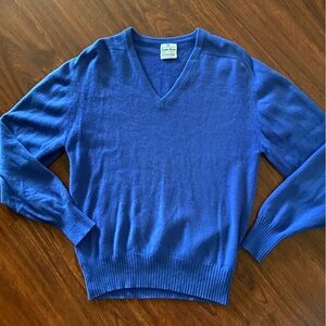 Neiman Marcus Scotland 100% Cashmere Blue v-Neck Men’s Sweater 44 Large
